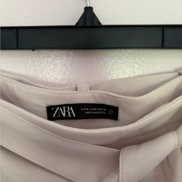Zara Cream A-Line Skirt with Belt - Picture 3 of 4